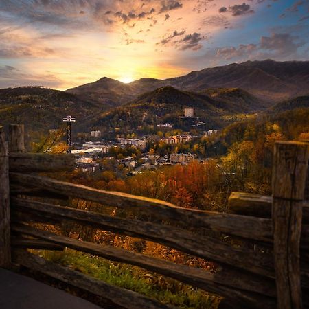 Bear Den, Hot Tub, 1089 Of Free Attraction Tickets For Each Paid Day, Dollywood And More! Sevierville Zewnętrze zdjęcie