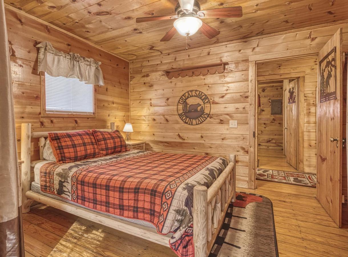 Bear Den, Hot Tub, 1089 Of Free Attraction Tickets For Each Paid Day, Dollywood And More! Sevierville Zewnętrze zdjęcie